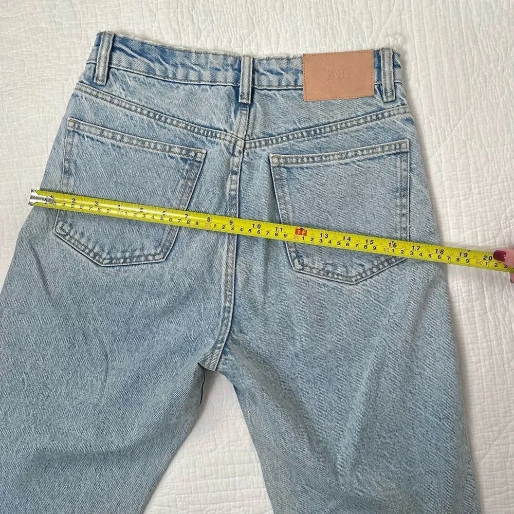 NWOT Zara super high waist light wash jeans, mom fit, size US 4, 28” waist - Picture 13 of 14